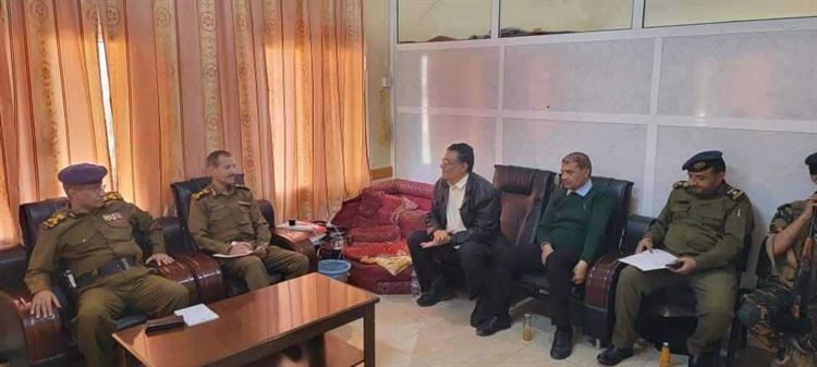مدير عام شرطة تعز يناقش مع رئيس الغرفة التجارية سُبل تعزيز الشراكة وتوفير البيئة الآمنة للاستثمار