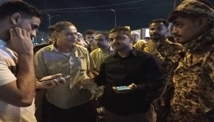 مدير عام مديرية الشيخ عثمان يشرف على إزالة أطنان من مخلفات بسطات الباعة استعدادا لعيد الفطر المبارك