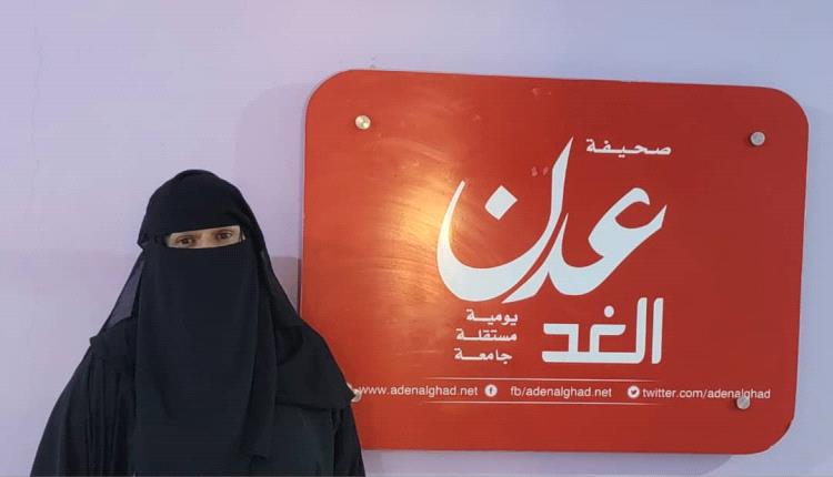 مواطنة بعدن تشكو محاولة عمها الاستيلاء  على محلات مملوكة لوالدها