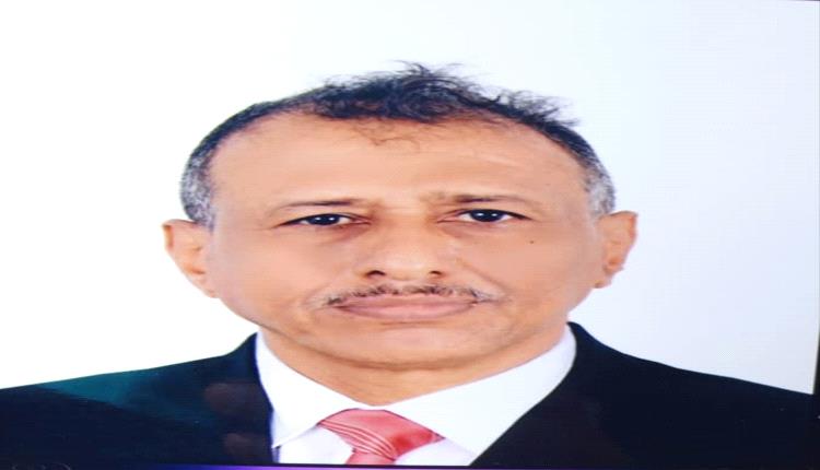 مدير عام الموارد المالية في محافظة أبين الاستاذ لخشع يشكر كل من قدم لهم واجب العزاء