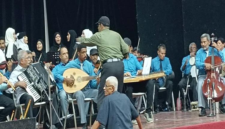  بن غودل يطلع على البروڤات النهائية لمهرجان ليالي عدن الثاني