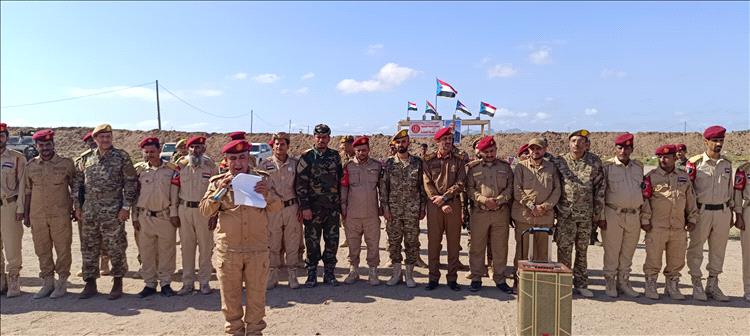 بتوجيهات من اللواء الزبيدي.. وفد عسكري يزور لواء الشرطة العسكرية ويشيد بمستوى إنجازاتها وجاهزيتها