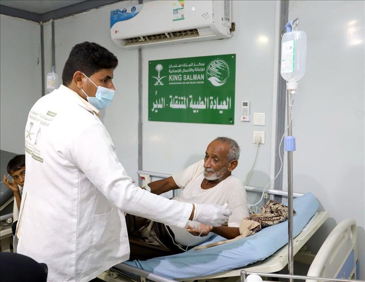 العيادة الطبية المتنقلة لمركز الملك سلمان للإغاثة في عزلة الدير بحجة تقدم خدماتها لـ 1.691 مستفيدًا خلال شهر فبراير الماضي