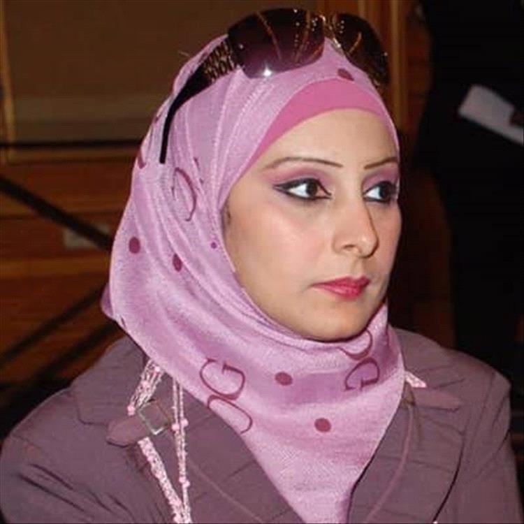 إعلامية عدنية: من المؤسف أن يتحول الإعلاميون إلى أدوات صراع بدل أن يكونوا صوتًا للتغيير