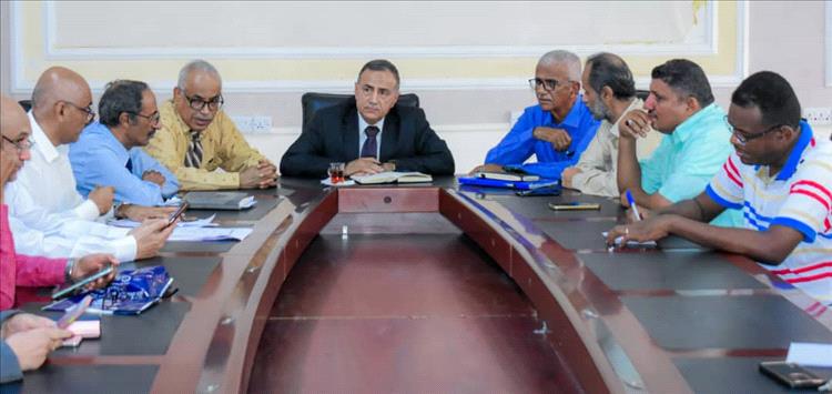 جامعة عدن تدعو عمداء الكليات وأعضاء هيئة التدريس لاستئناف الفصل الدراسي الثاني