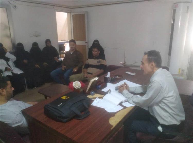 مدير عام مستشفى الأمراض النفسية يعقد اجتماعاً موسعاً مع مدراء الإدارات ورؤساء الأقسام في المستشفى