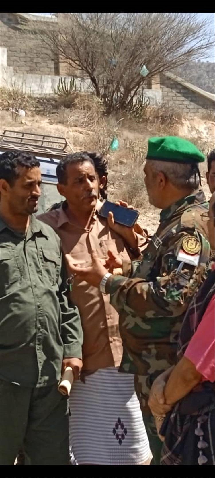 قائد ألوية الأحزمة الأمنية في مديريات يافع ينفذ زيارة تفقدية للحالة الأمنية بمديرية رصد