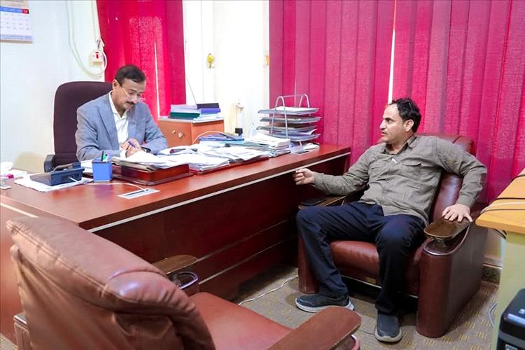 محافظ شبوة يوجّه بتنفيذ مشروع تطوير وتحسين المدخل الغربي لمدينة عتق ضمن خطة لتأهيل البنية التحتية الحضرية.
