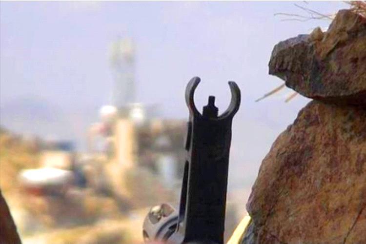 إصابة طفلة بجروح جراء رصاصة قناص حوثي في تعز