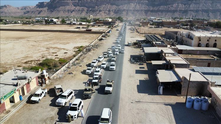 عاجل : الآلاف يتوافدون إلى هضبة حضرموت للمشاركة في اللقاء القبلي الموسع الذي دعا إليه بن حبريش