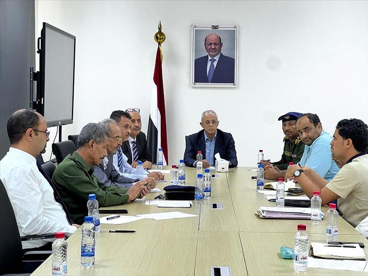نائب وزير الخارجية يترأس اجتماعاً موسعاً للجنة الوطنية لشؤون اللاجئين