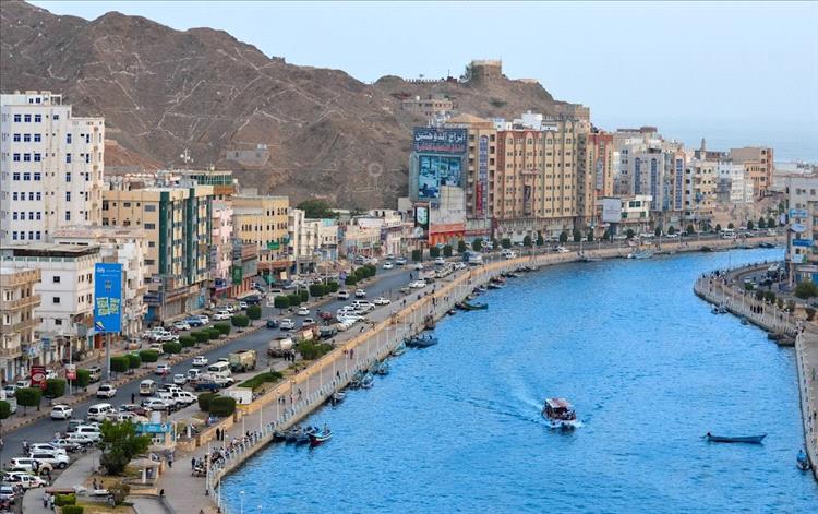 ردود الفعل السياسية على اللقاء الموسع في حضرموت: هل يبدأ فصل جديد في مستقبل المحافظة؟