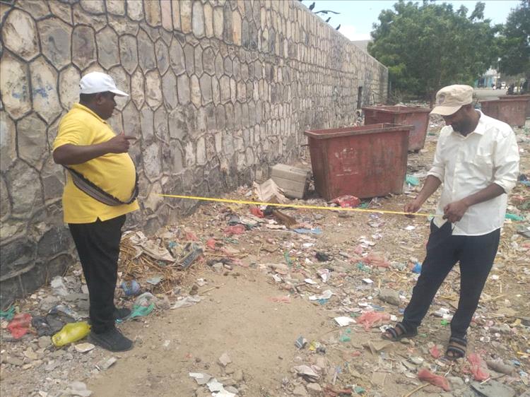 بتوجيهات محافظ ابين وتكليف من مأمور خنفر.. نزول  إلى ملعب الفقيد البيتي بجعار