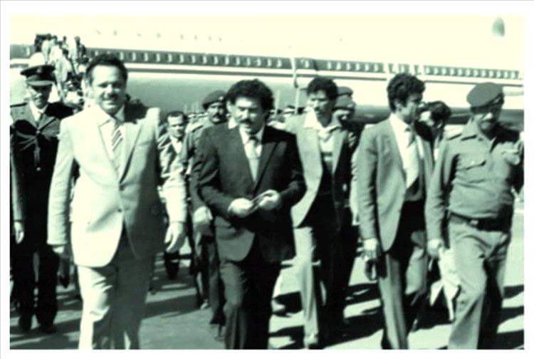 الرئيس علي ناصر يكشف  تفاصيل زيارته الأولى إلى صنعاء .. وحكاية أول فشل للوحدة في 1979!!