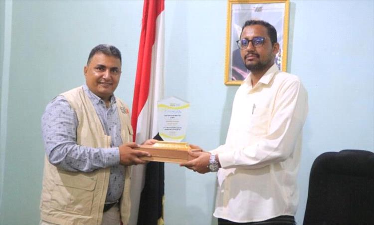 تكريم مؤسسة التواصل للتنمية الإنسانية في دعم النازحين وتنمية المناطق المحررة