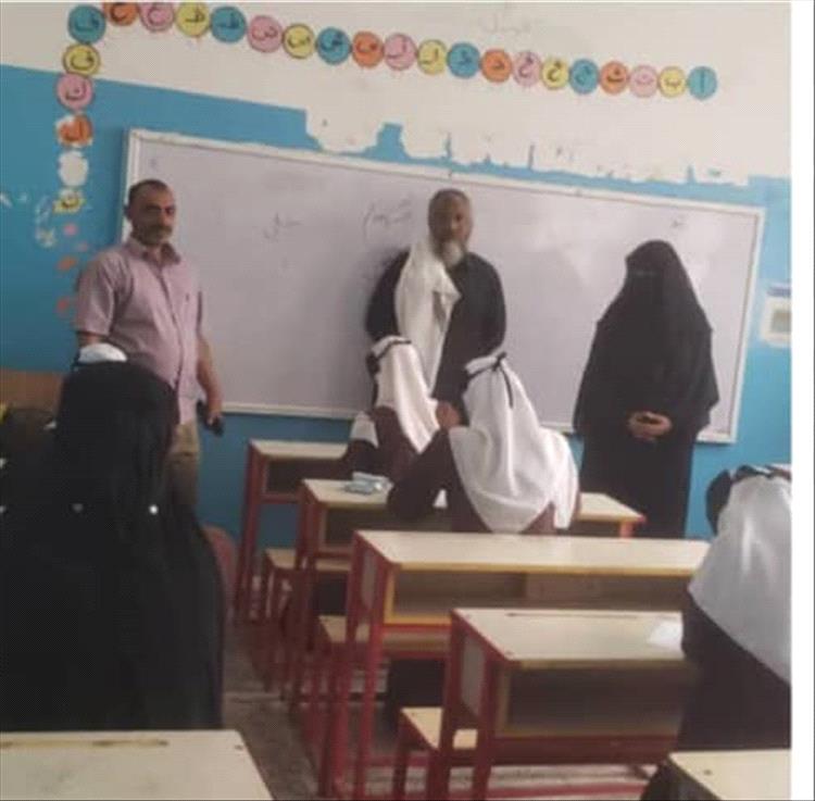 زيارة إشرافية للأستاذ لطف قائد إلى مدرسة الشهيد لبوزة