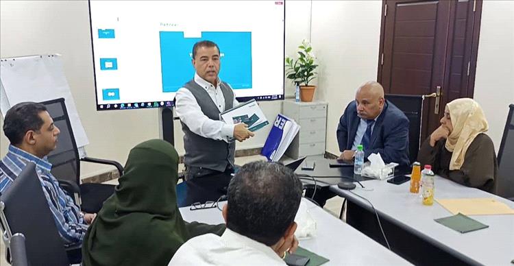 البيشي يفتتح اللقاء التعريفي بخدمات القسائم الصحية  للامهات الحوامل في عدن