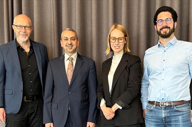 السفير الارياني يبحث مع مؤسسة بيرجهوف الألمانية تدخلاتها ومشاريعها في اليمن