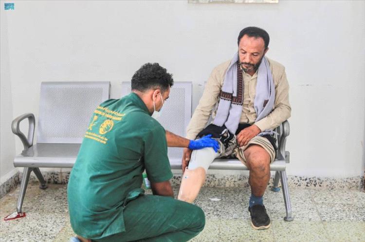 مركز الأطراف الصناعية بتعز يقدم خدماته  للمستفيدين خلال الربع الأول من العام الحالي