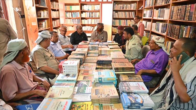 أبناء الصبيحة يثمنون لفتة الوزير الأرياني لرفد مكتبة طور الباحة بـ 1200 عنوان كتاب في عدة مجالات