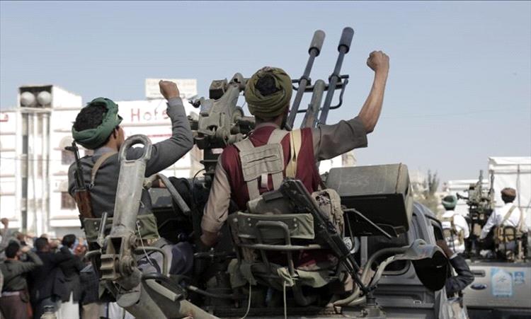باحث ومستشار سعودي: الحوثيون يستعينون بالتنظيمات الإرهابية في الخارج