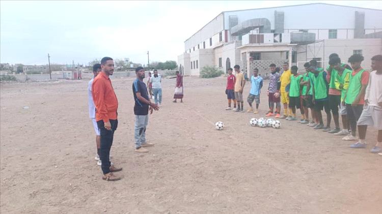 بحضور أمين عام نادي الشرارة.. ناشئو الفريق يواصلون تدريباتهم.