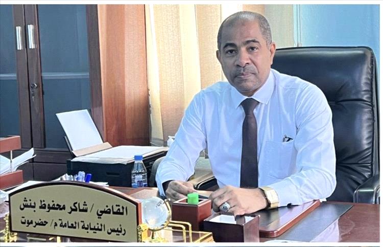 القاضي شاكر بنش: حلف القبائل ومؤتمر حضرموت باتا أدوات لتنفيذ مخططات ضد حضرموت والجنوب