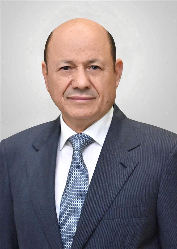 رئيس مجلس القيادة يعزي بوفاة البرلماني فؤاد عبدالكريم