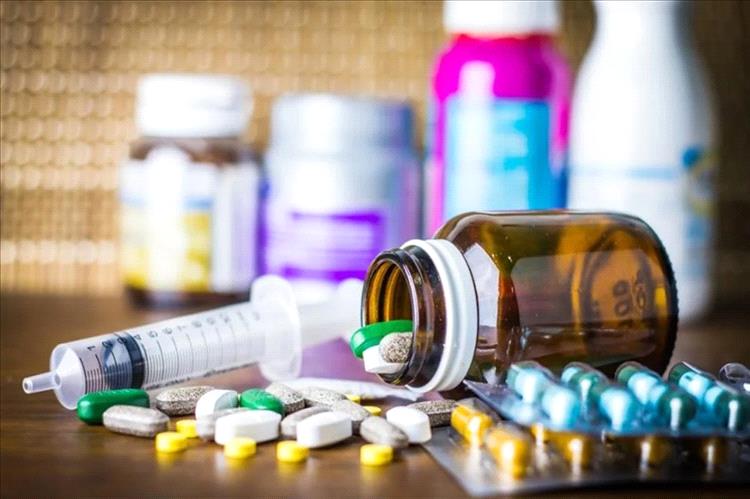 انتشار الأدوية المخدّرة في عدن يُثير قلق الجهات الأمنية