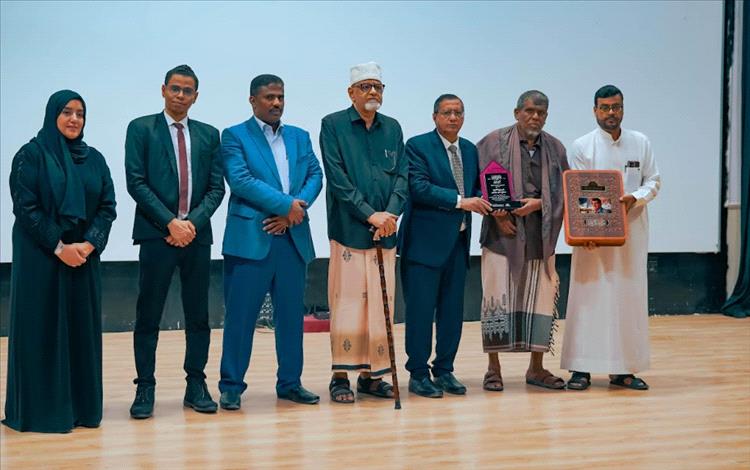 فعالية بالمكلا تحتفي بالعطاء الأدبي والثقافي للبروفسور عبدالله البار والاستاذ صالح باعامر