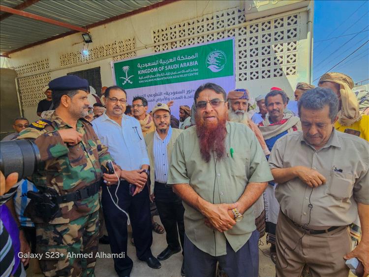 مؤسسة البصر الخيرية العالمية تدشن مخيم العيون بلودر