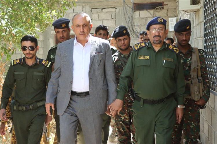رئيس نيابة استئناف مأرب ينفذ جولة تفتيشية رقابية لعدد من المناطق الأمنية وأقسام الشرطة