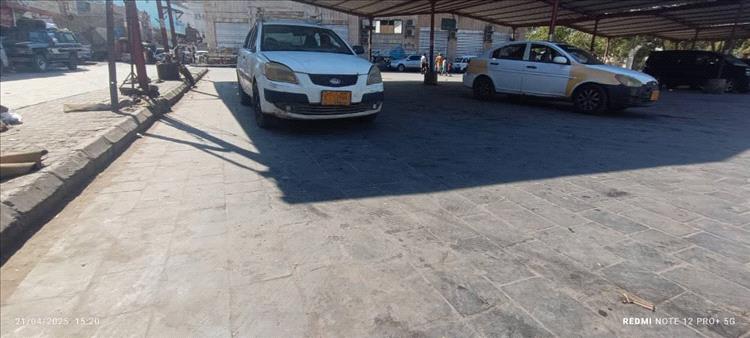 بتوجيهات الشعبي وتنفيذ ادارة المرور و شرطة بالمديرية تقوم برفع المخلفات من موقع فرزة الفتح و جولدمور