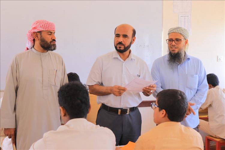 مدير تربية القطن يواصل زياراته التفقدية للإطلاع على سير الامتحانات النهائية