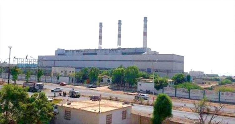 بوادر صيف مرهق في عدن.. انقطاعات الكهرباء تتجاوز 8 ساعات ووعود الحكومة "في مهب الريح