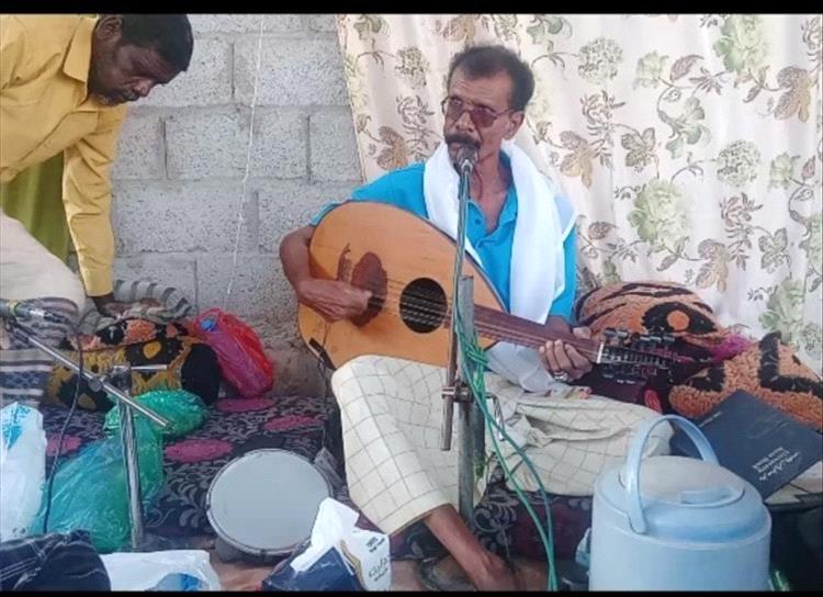 عوض دحان: صوت فني أصيل يتجاوز حدود أبين.