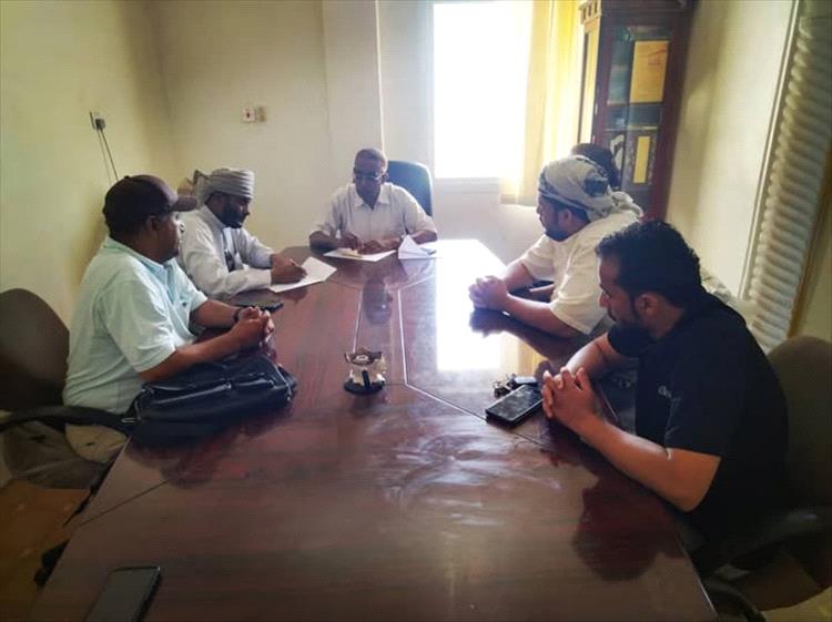 مدير الصحة بالمهرة يترأس اجتماعا لمناقشة الترتيبات النهائية المخيم الطبي الجراحي للأطفال