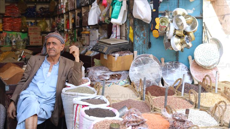سوق الشنيني بتعز... حرف وبضائع تراثية تقاوم الحداثة