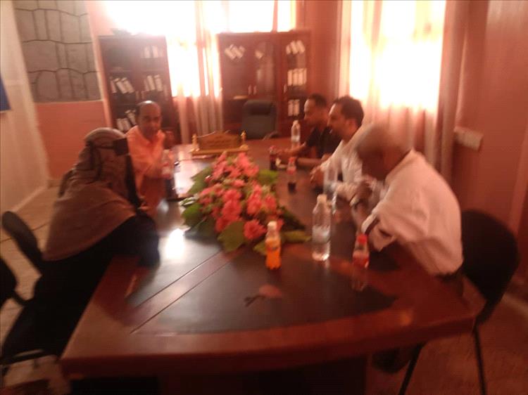 مدير عام زنجبار يلتقي بمدراء عموم صندوق النظافة والنقل بمحافظة أبين