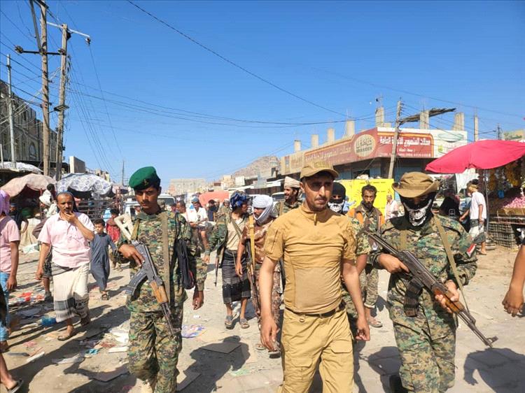 حملة أمنية واسعة لترتيب سوق لودر بقيادة قائد قوات الحزام الأمني بالمنطقة الوسطى أبو عرب