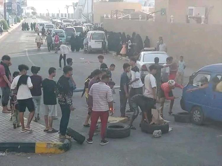 الأجهزة الأمنية بعدن: نؤيد مطالب المواطنين ونحذر من المساس بالممتلكات.