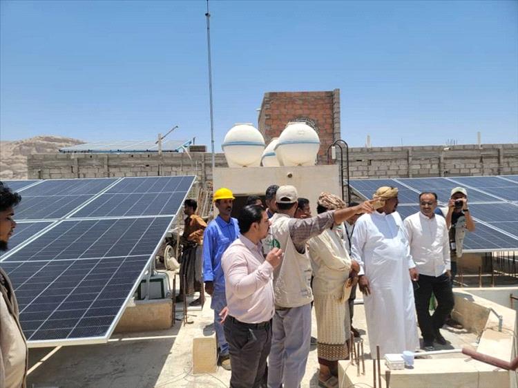 تدشين منظومة طاقة شمسية بمستشفى تريم العام