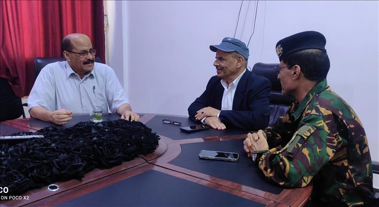 وكيل وزارة الداخلية لشؤون المناطق الشرقية  يلتقي مدير عام المرور بالجمهورية