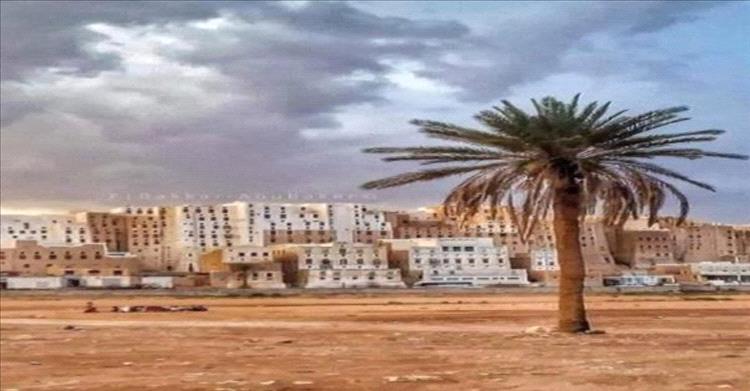 آل باغريب في حضرموت يجسدون قيم الكرم والأصالة: منازلهم مفتوحة للمسافرين والحجاج منذ قرون