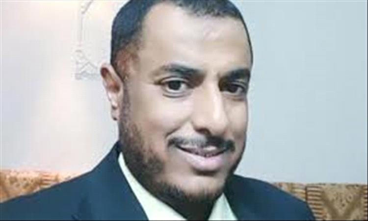 وكيل محافظة أبين الحمزة يؤكد وقوفه مع مبادرة ترميم الخط الدولي بالمحافظة ويدعو لمساندتها
