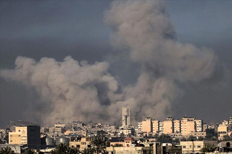 مجزرة إنسانية جديدة في غزة.. 22 شهيدًا بينهم أطفال ونساء في قصف إسرائيلي دموي