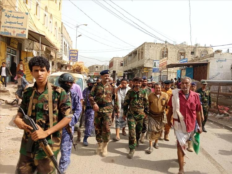 مدير أمن لودر يساند السلطة المحلية في الحفاظ على توازن سعر العملة وأسعار المواد الغذائية