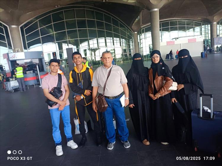 وصول فريق بلادنا المشارك في أولمبياد الكيمياء العاشر مطار علياء الدولي بالمملكة الأردنية
