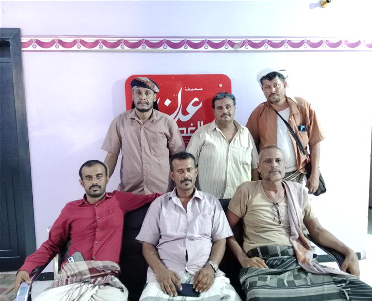 سائقو الحافلات بعدن يشكون تعسف نقابة الخطوط الداخلية والخارجية ويطالبون بتدخل المحافظ ومدير الأمن