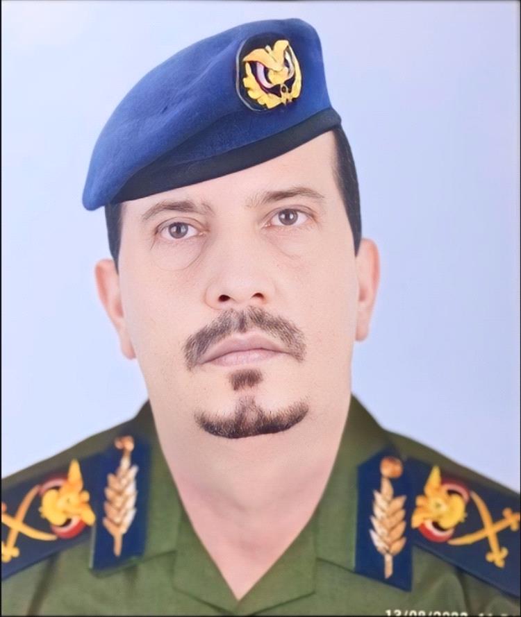 اللواء المحوري يعزي العميد الخضر قاسم الشعوي بوفاة نجله